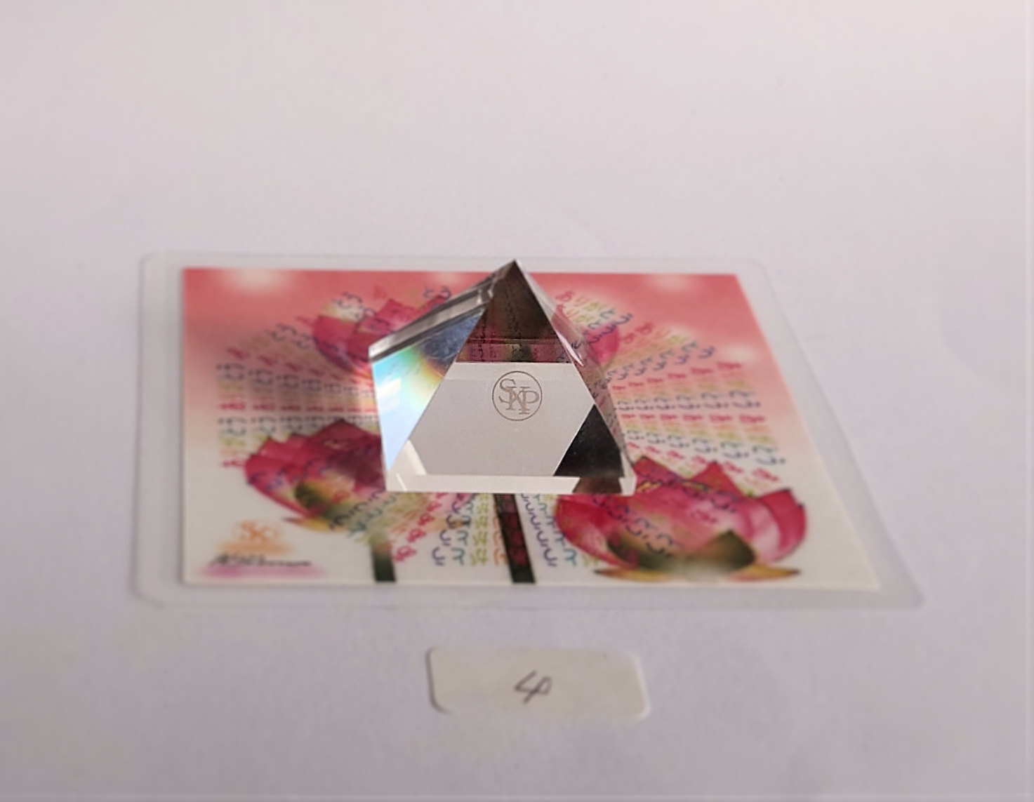 【蓮とありがとうコースター２枚プレゼント】AAA水晶ピラミッド11-4